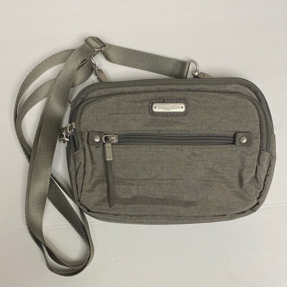 Baggallini Handbags - Baggallini Charcoal Messenger Bag